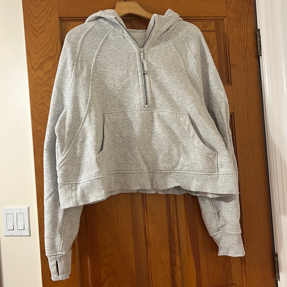 Lululemon hooded gray scuba half zip size Xl/XXL